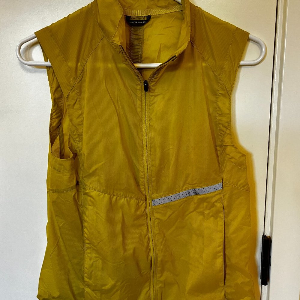 Oiselle Women's Reflective Vigor Vest